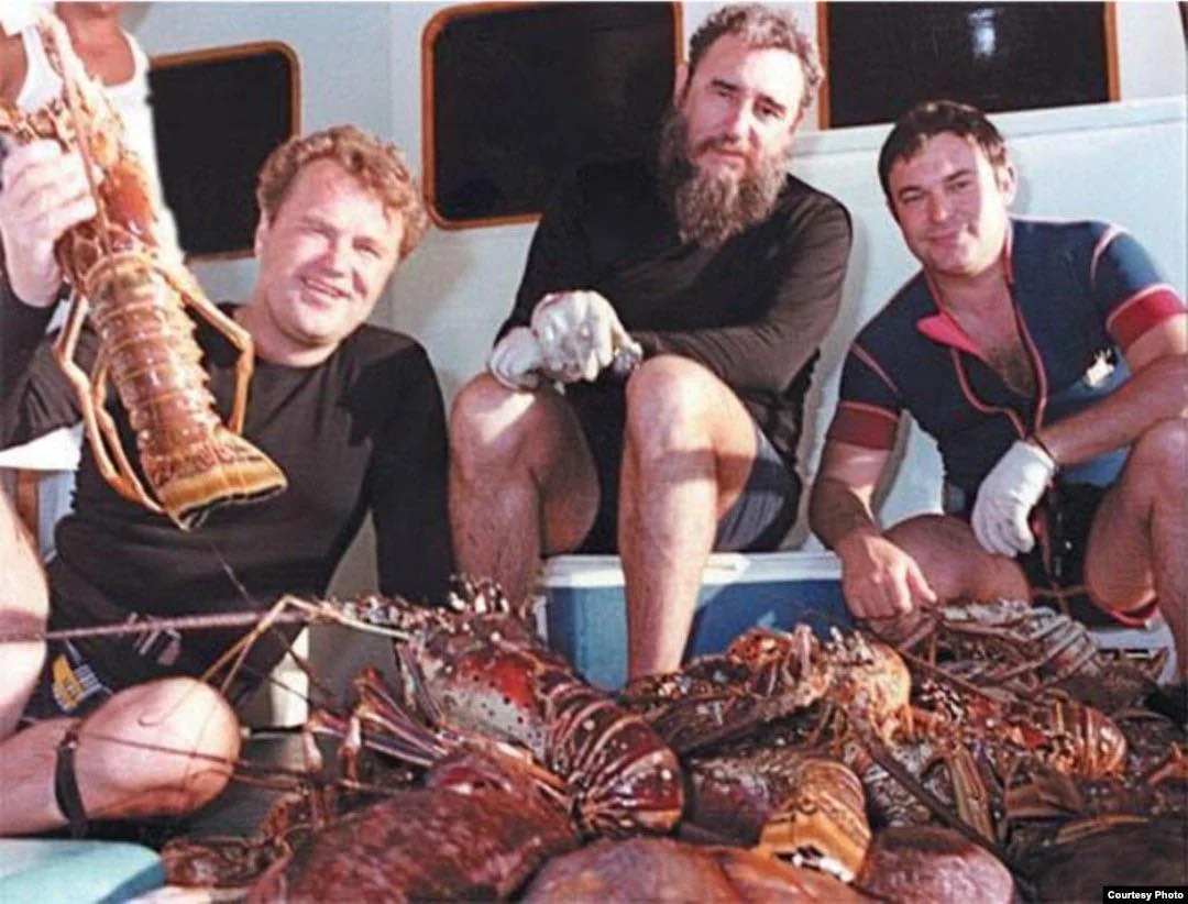Fidel Castro dopo una battuta di pesca alle aragoste